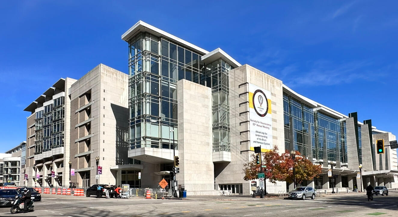photo of a DC employee in a Head shot photo booth